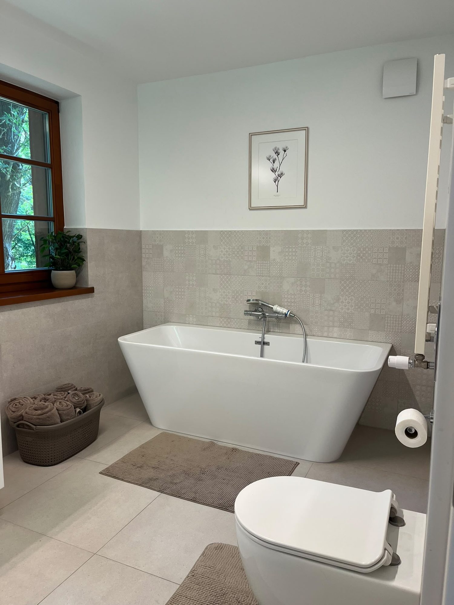 Bathroom with freestanding bath
