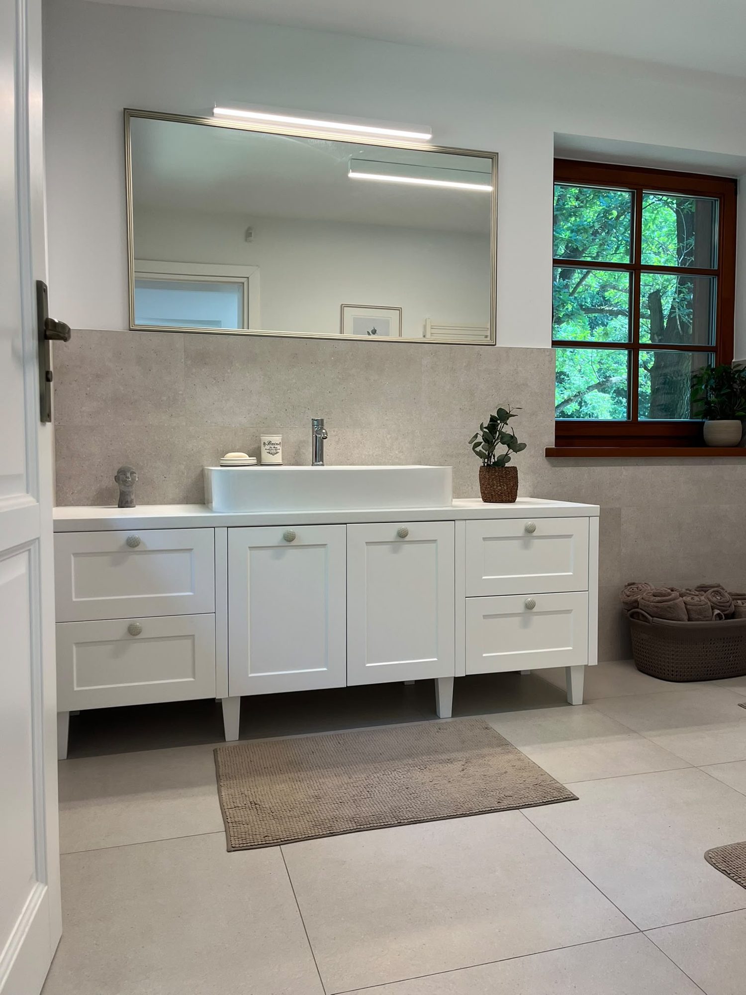 Double washbasin